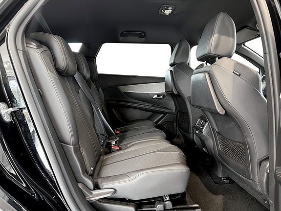 Peugeot 5008 14 of 17