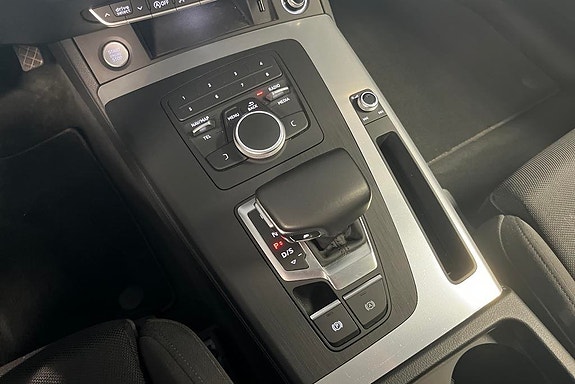 Audi Q5 12 of 14