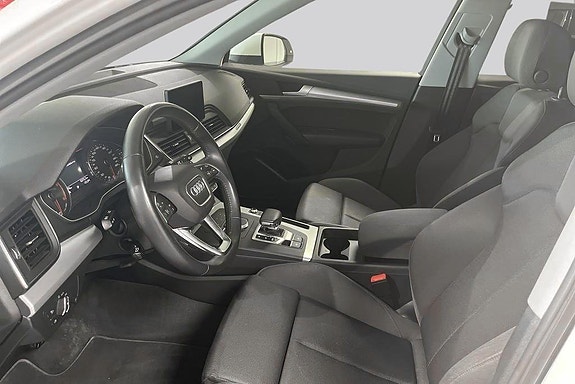 Audi Q5 8 of 14