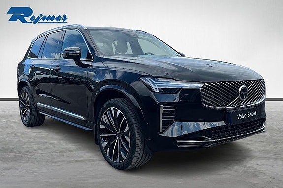 Volvo XC90 26 of 29