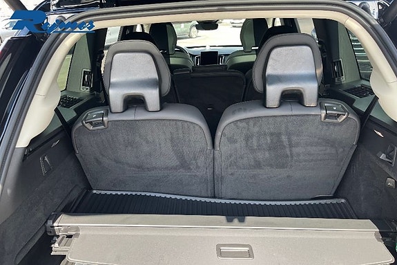 Volvo XC90 21 of 29