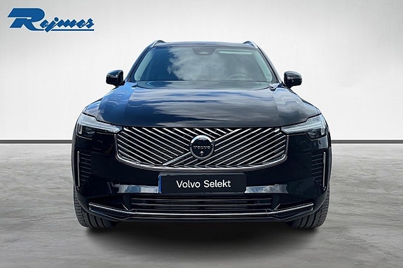 Volvo XC90 5 of 5