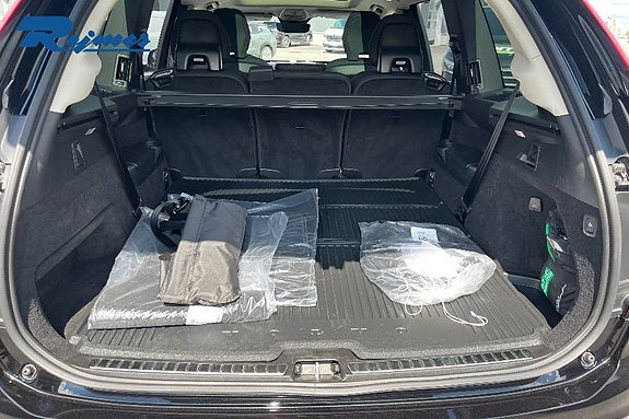 Volvo XC90 20 of 29