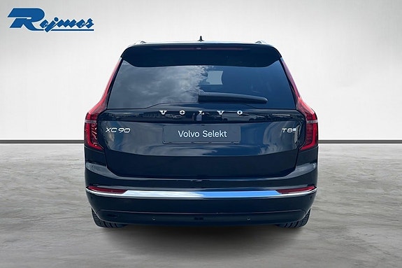 Volvo XC90 4 of 5