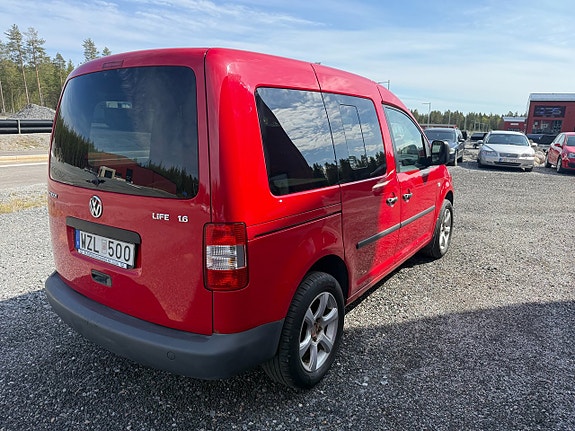Volkswagen Caddy 4 of 5