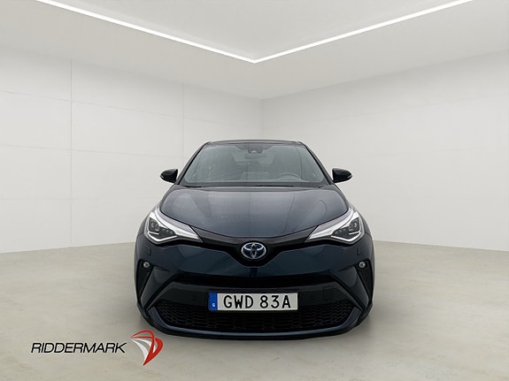 Toyota C-HR 2 of 5