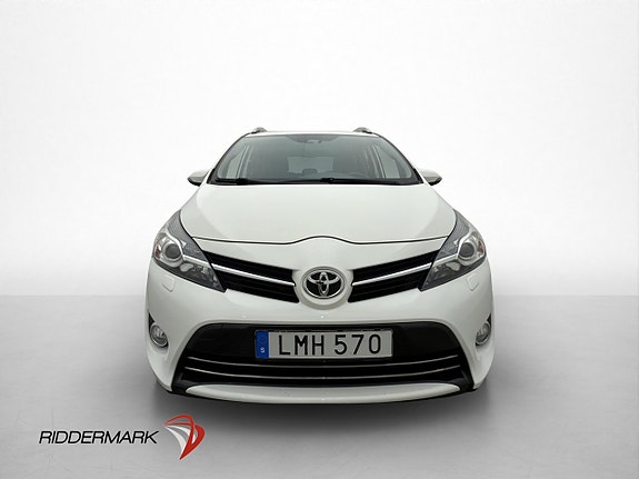 Toyota Verso 2 of 5