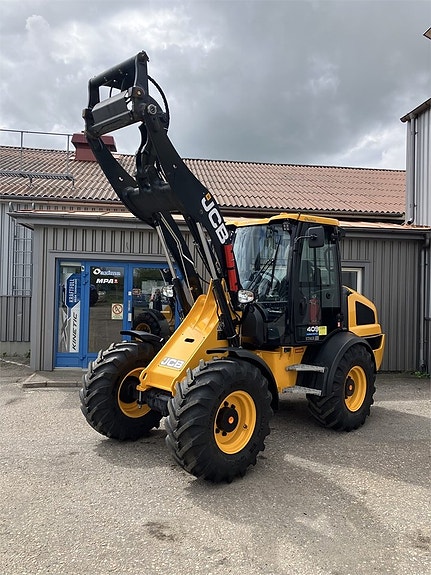 JCB 409 Nordic Edition 14 of 14