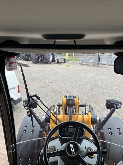JCB 409 Nordic Edition 10 of 14