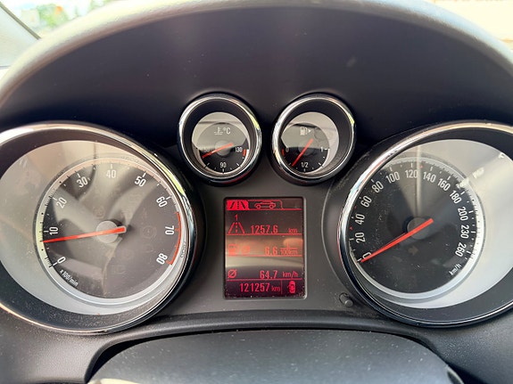 Opel Astra 14 of 15