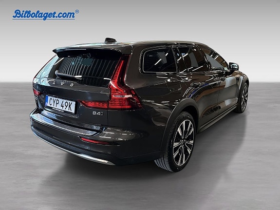 Volvo V60 Cross Country 6 of 16