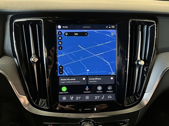 Volvo V60 Cross Country 12 of 16