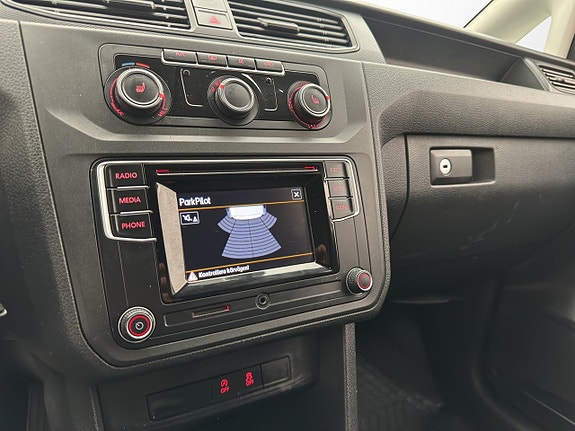 Volkswagen Caddy Maxi 18 of 27