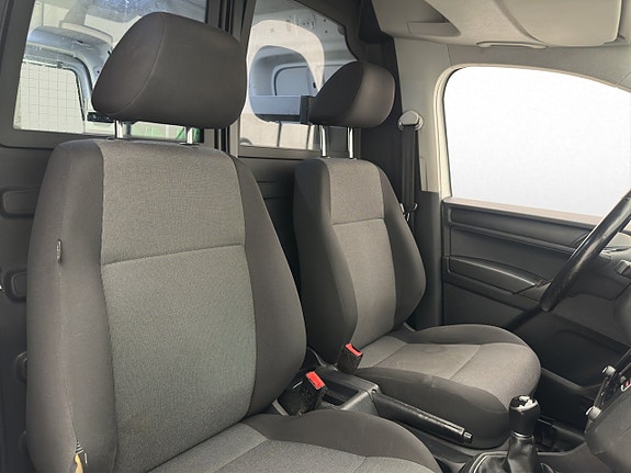 Volkswagen Caddy Maxi 22 of 27