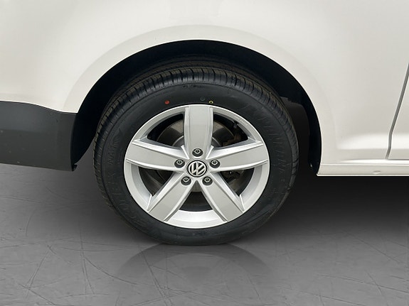 Volkswagen Caddy Maxi 26 of 27