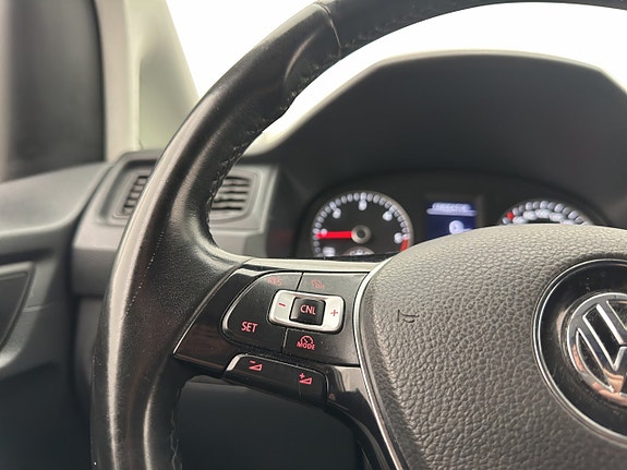 Volkswagen Caddy Maxi 16 of 27