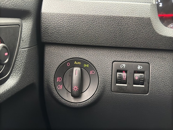 Volkswagen Caddy Maxi 13 of 27