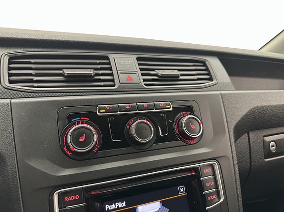 Volkswagen Caddy Maxi 19 of 27