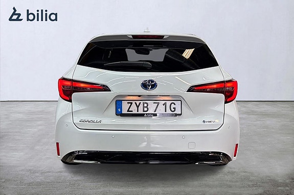 Toyota Corolla 5 of 21