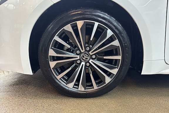 Toyota Corolla 17 of 21