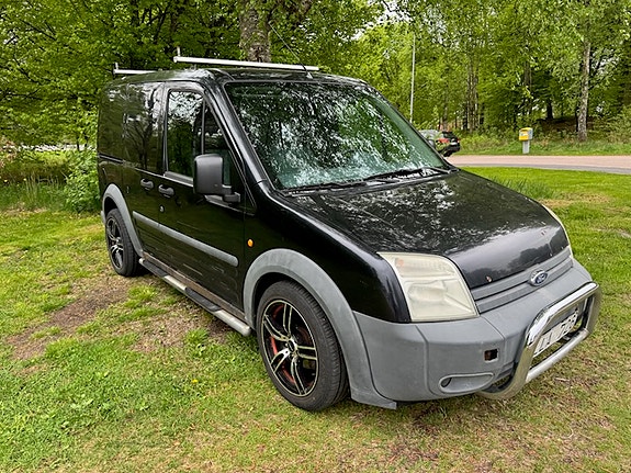 Ford Transit Connect 2 of 3
