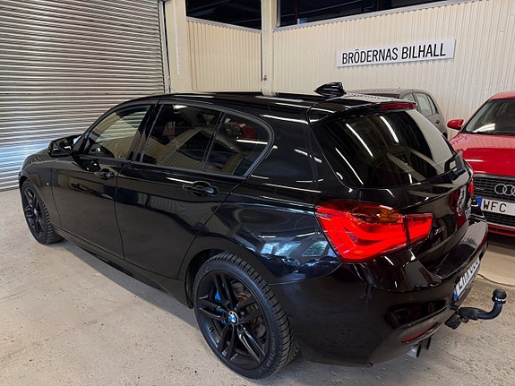 BMW 120d 3 of 5