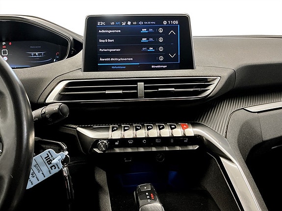 Peugeot 3008 9 of 15