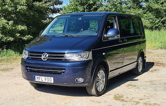 Volkswagen Multivan 2 of 5