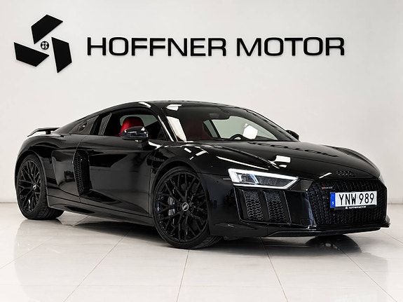 Audi R8 3 of 5