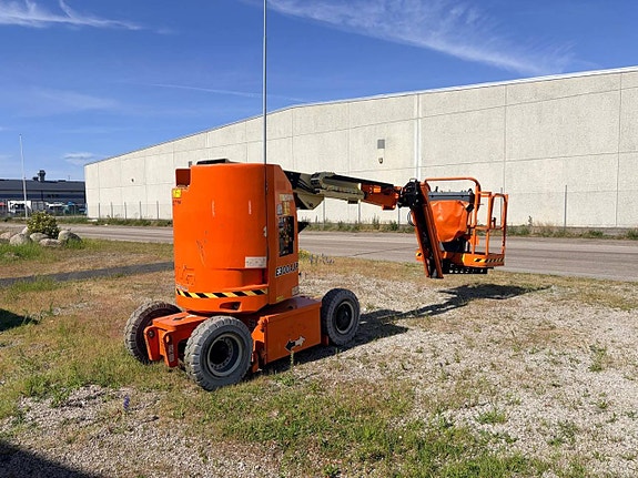 JLG E 300 AJP 3 of 5