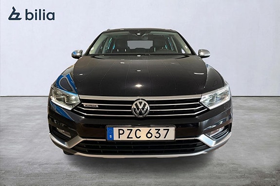 Volkswagen Passat Alltrack 4 of 5
