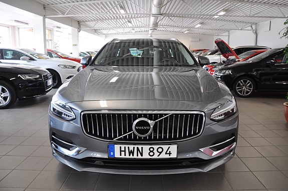 Volvo V90 3 of 5