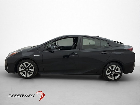 Toyota Prius 4 of 5