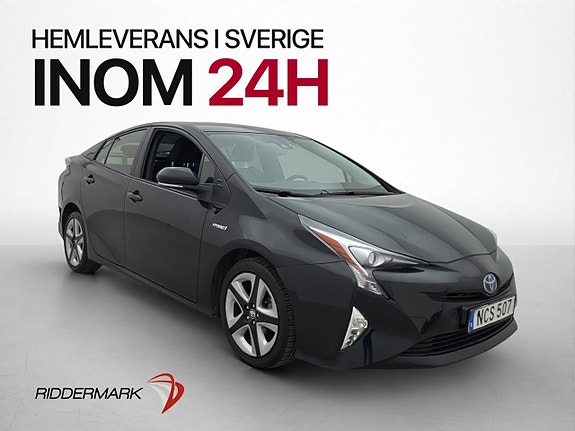 Toyota Prius 3 of 5