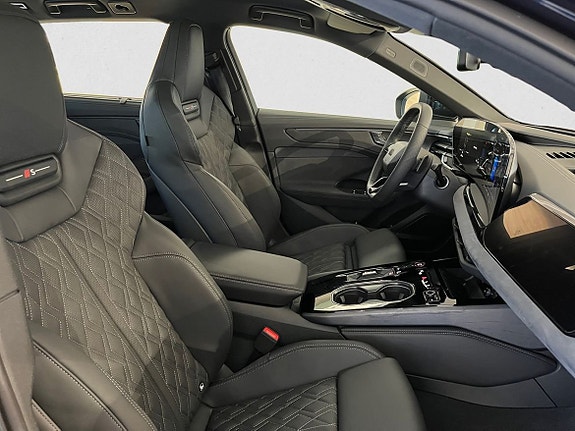Audi A6 12 of 19