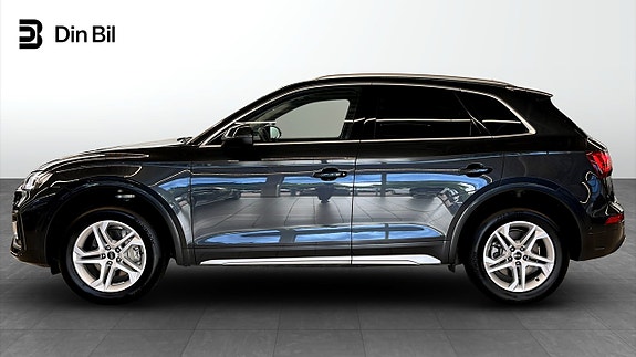 Audi Q5 2 of 5