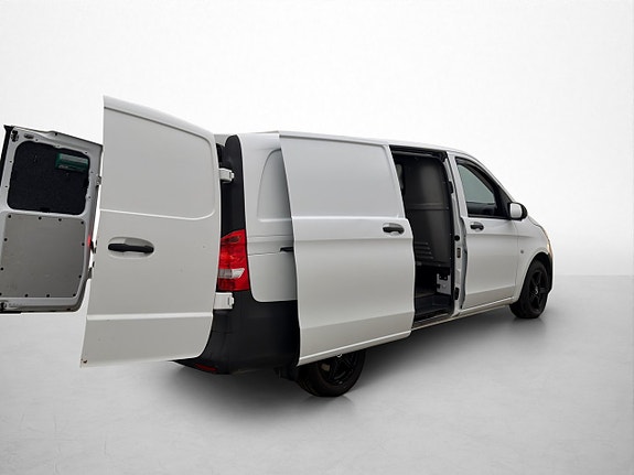 Mercedes-Benz Vito 108 14 of 30
