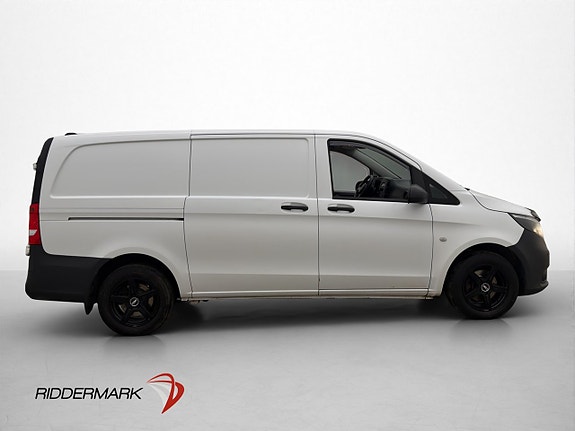 Mercedes-Benz Vito 108 2 of 5