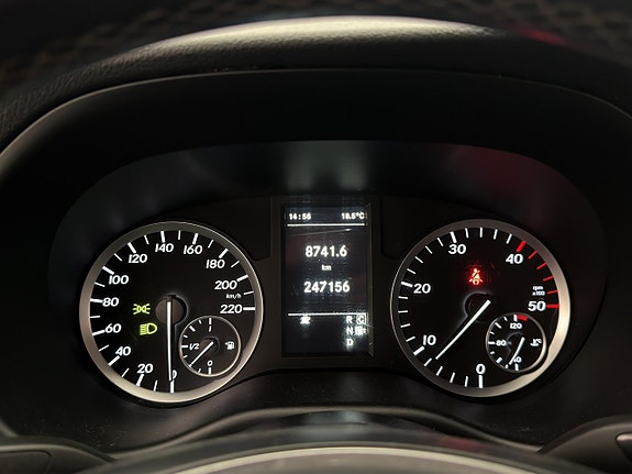 Mercedes-Benz Vito 108 21 of 30
