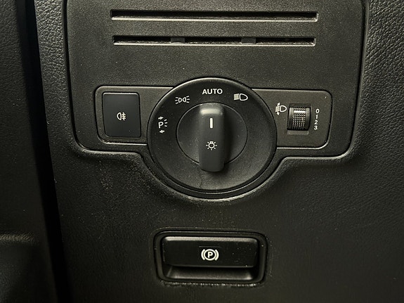 Mercedes-Benz Vito 108 17 of 30