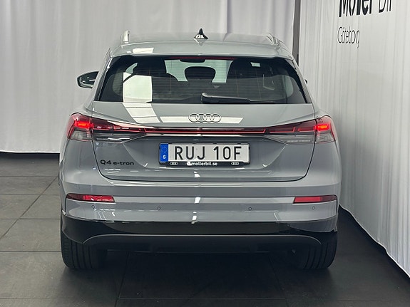Audi Q4 e-tron 3 of 15
