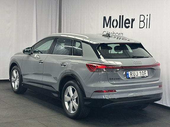 Audi Q4 e-tron 4 of 15
