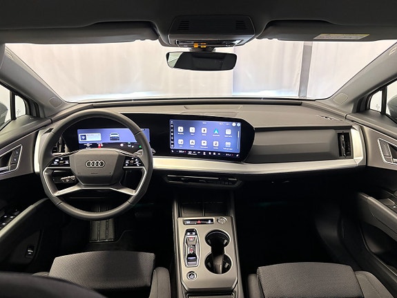 Audi Q4 e-tron 8 of 15