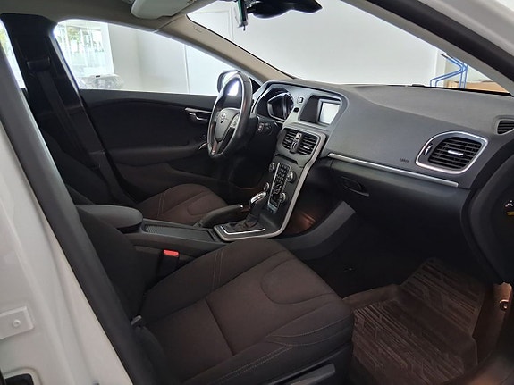 Volvo V40 6 of 10