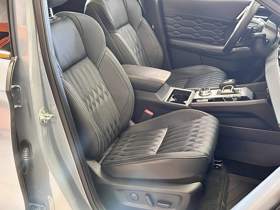 Mitsubishi Outlander 10 of 15