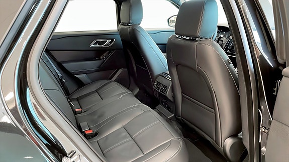 Land Rover Range Rover Velar 5 of 5