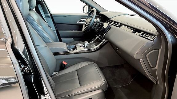 Land Rover Range Rover Velar 3 of 5