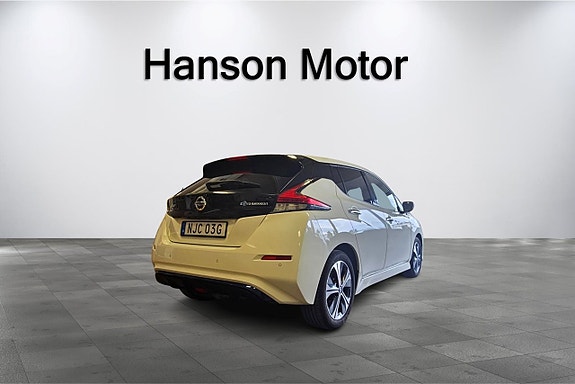 Nissan Leaf 5 of 5
