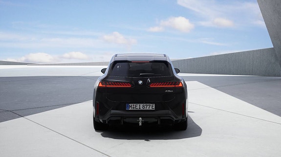 BMW iX3 10 of 11