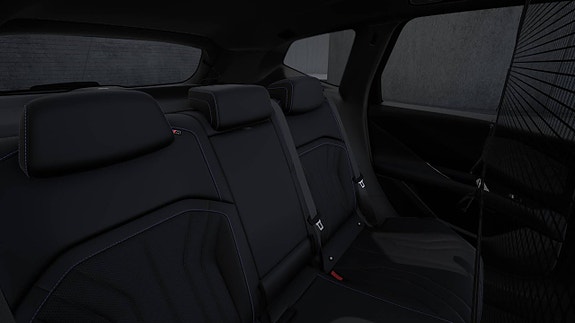 BMW iX3 8 of 11